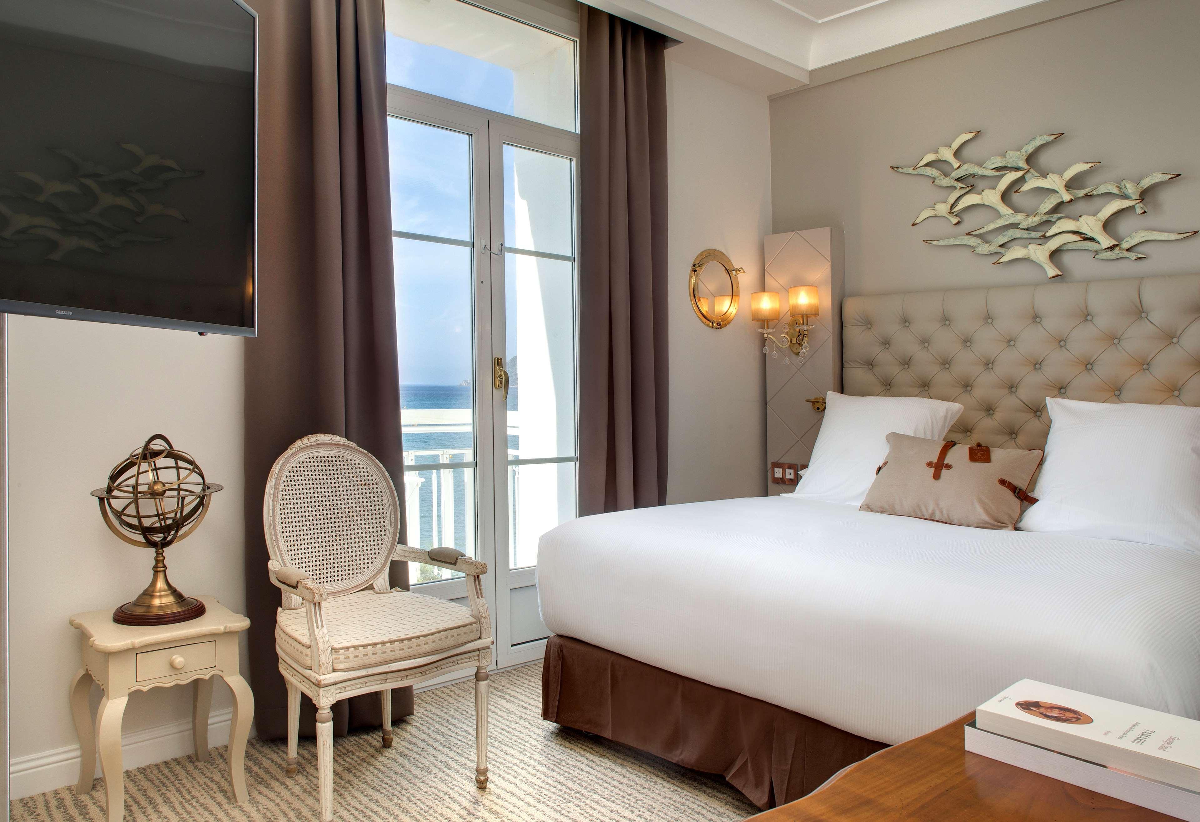 Grand Hotel Des Sablettes Plage, Curio Collection By Hilton La Seyne-sur-Mer Εξωτερικό φωτογραφία