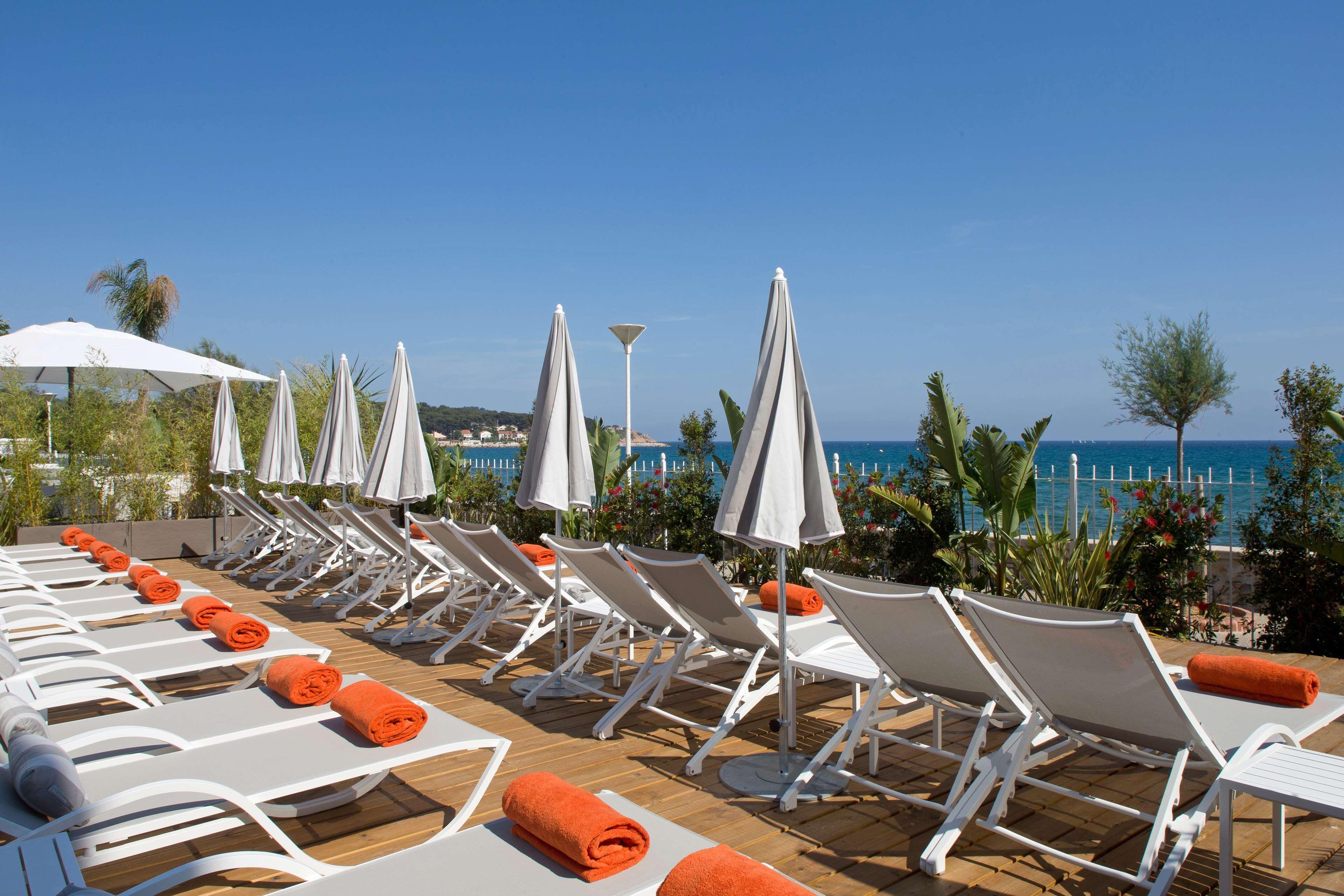 Grand Hotel Des Sablettes Plage, Curio Collection By Hilton La Seyne-sur-Mer Εξωτερικό φωτογραφία
