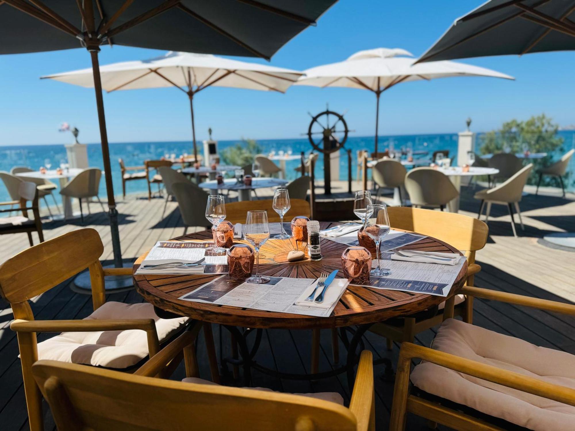 Grand Hotel Des Sablettes Plage, Curio Collection By Hilton La Seyne-sur-Mer Εξωτερικό φωτογραφία