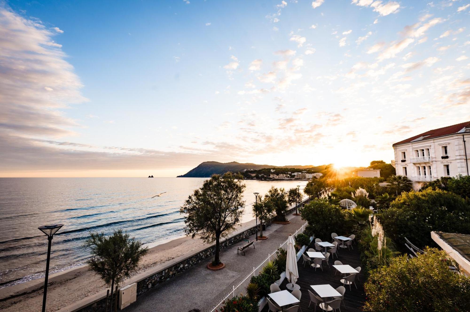 Grand Hotel Des Sablettes Plage, Curio Collection By Hilton La Seyne-sur-Mer Εξωτερικό φωτογραφία